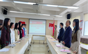 天美传媒
召开第六十三期入党积极分子培训班开班典礼