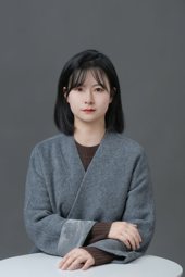 严君